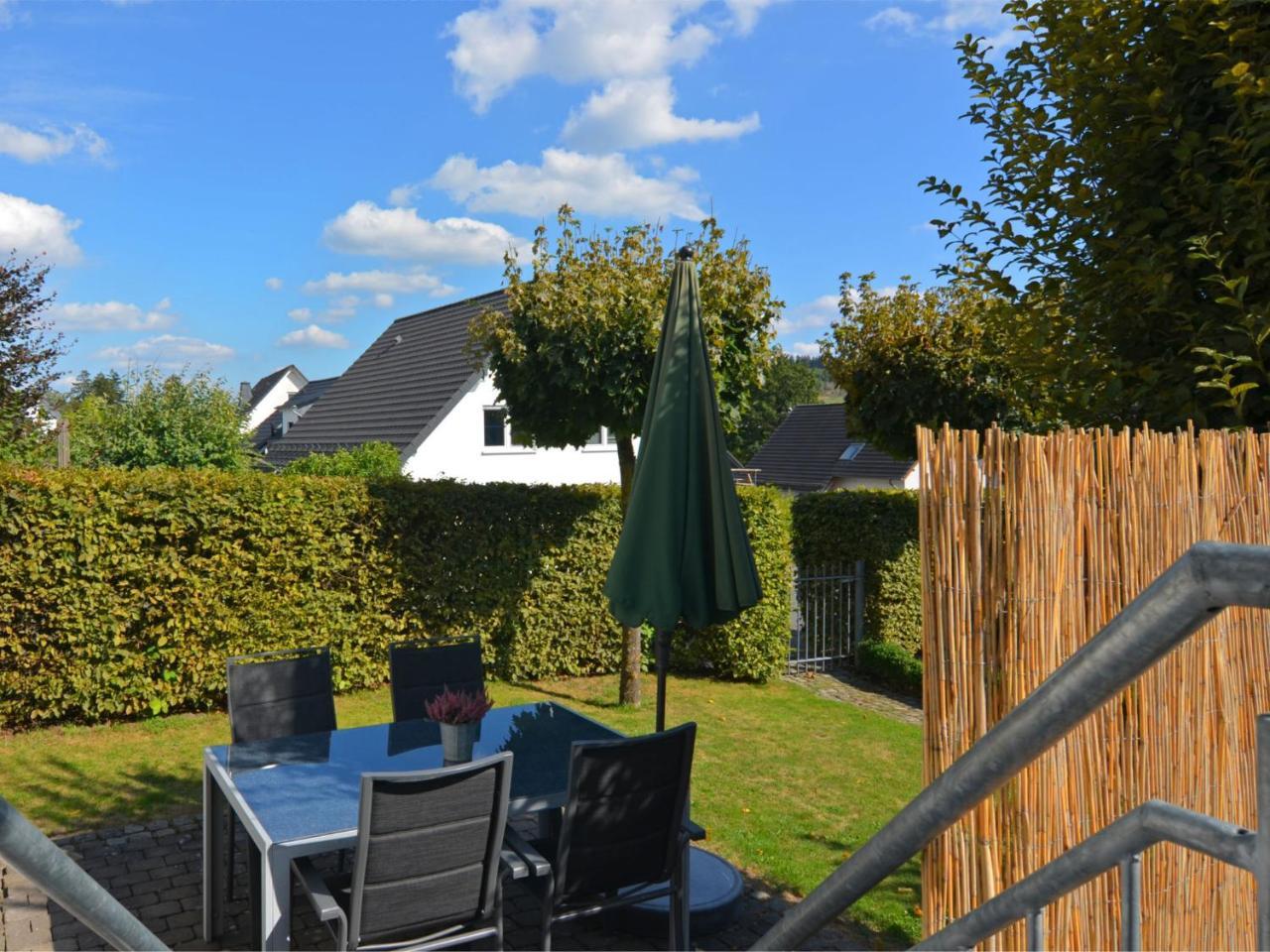 Apartment In Eslohe With Terrace Zewnętrze zdjęcie